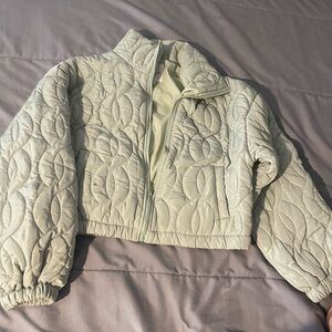 Crop quilted jacket